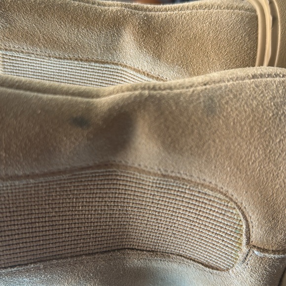 Steve Madden Hola Chelsea Lug Boots - Picture 11 of 12